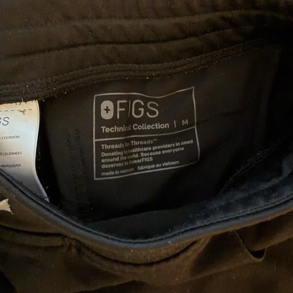 FIGS Zamora Jogger Pants with Gray Drawstrings - Picture 2 of 3